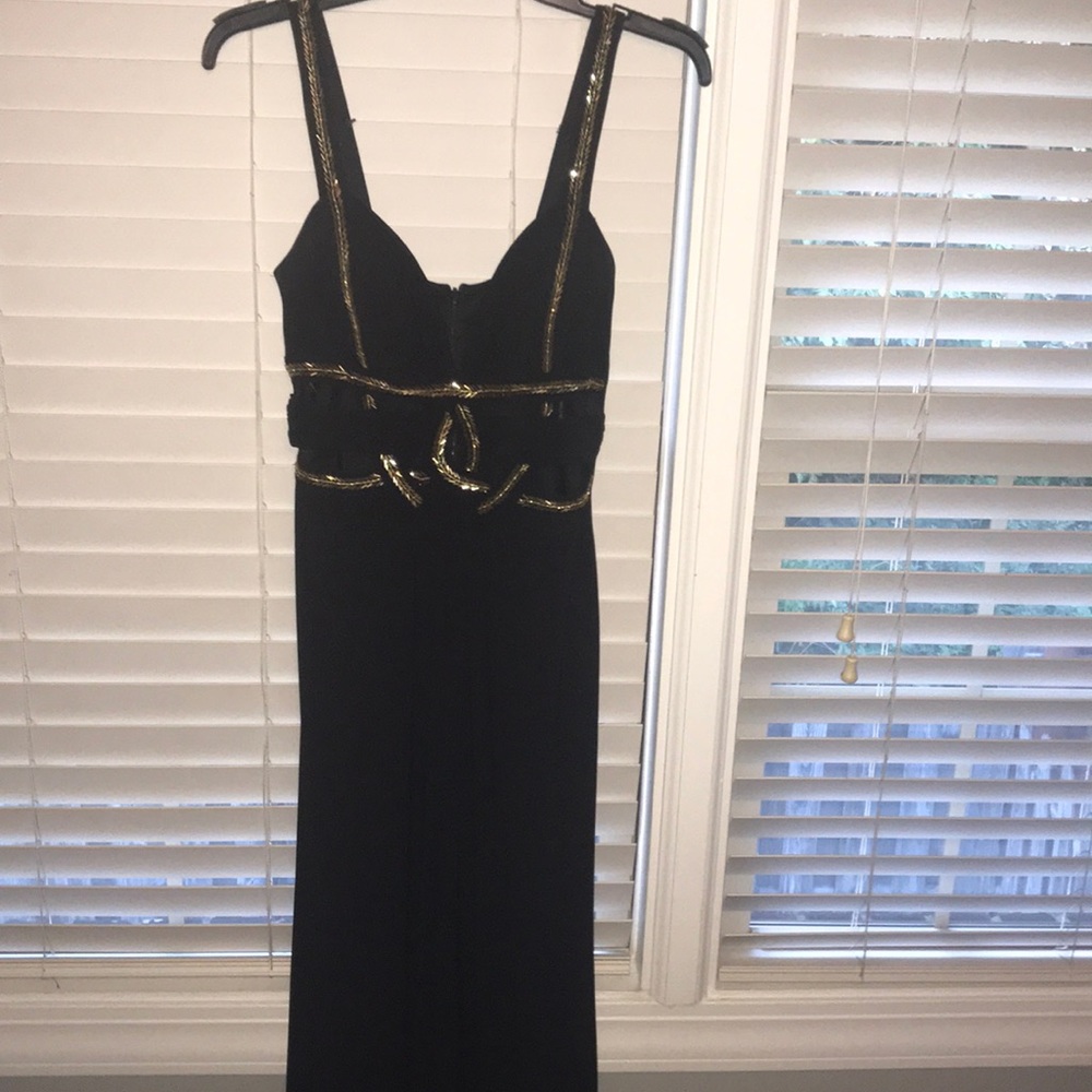 GORGEOUS GREEK GODDESS BLACK AND GOLD FORMAL DRESS
